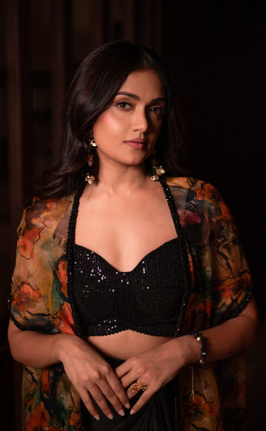 DESIGNER DRAPE SET IN BLACK