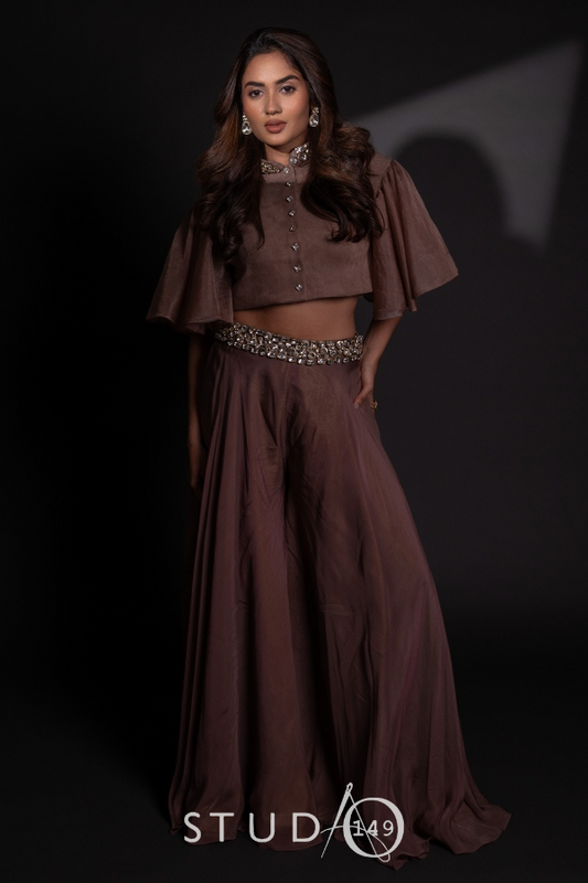DESIGNER EMBELLISHED CO ORD SET IN BROWN