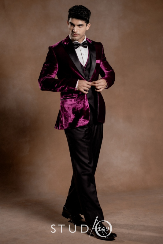 DESIGNER BLAZER IN VELVET