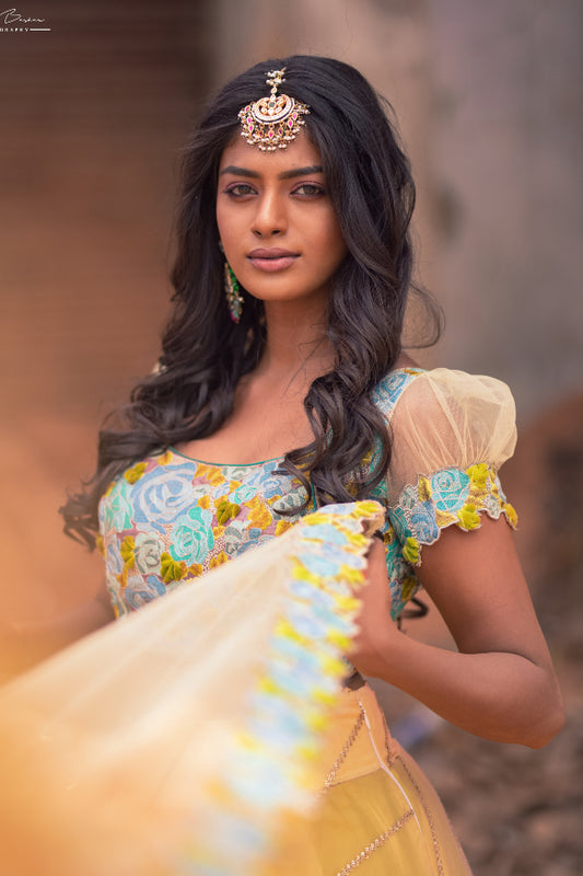 BRIDAL LIGHT WEIGHT LEHENGA