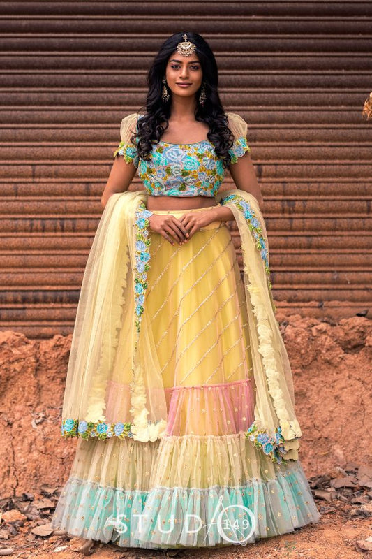 BRIDAL LIGHT WEIGHT LEHENGA